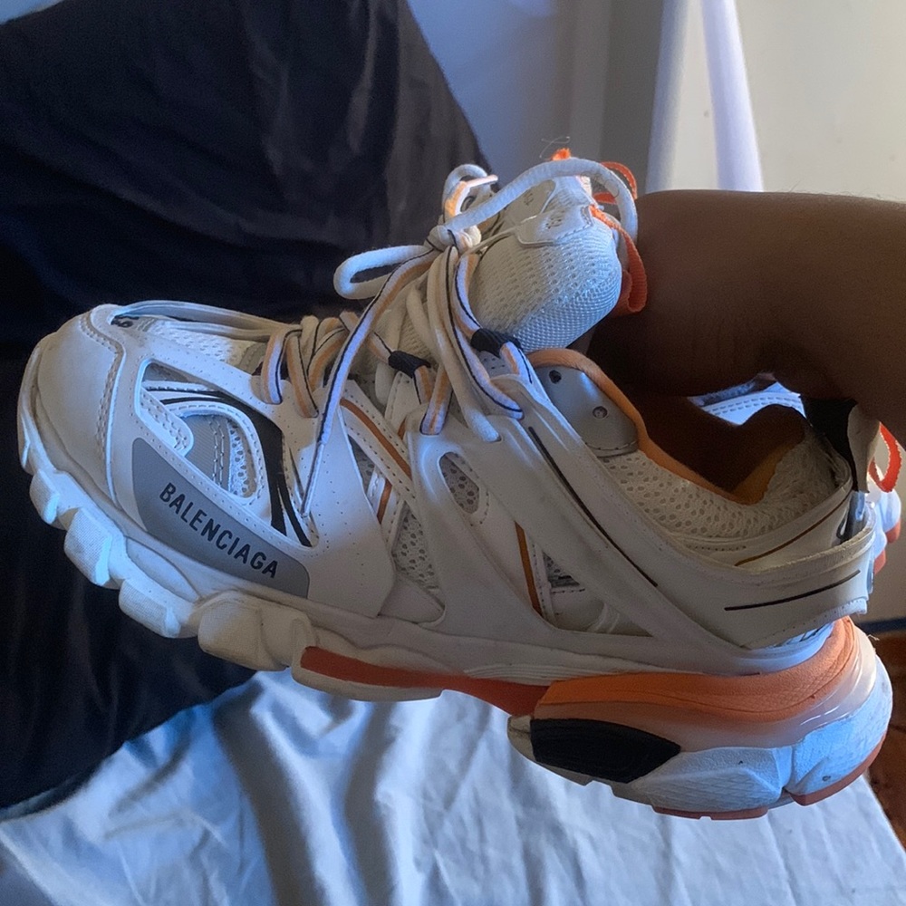 Balenciaga track